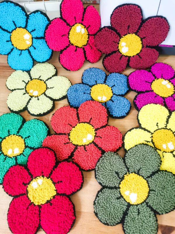 N Sous-verre fleur punchneedle