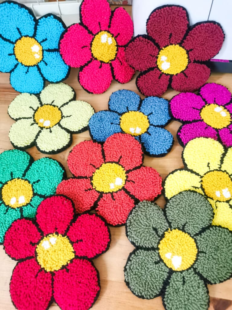 N Sous-verre fleur punchneedle