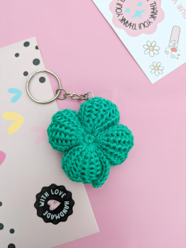 Porte-cles-trefle-quatre-feuilles-chance