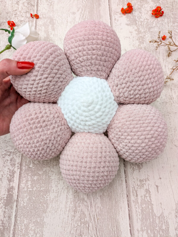 Coussin fleur décoratif