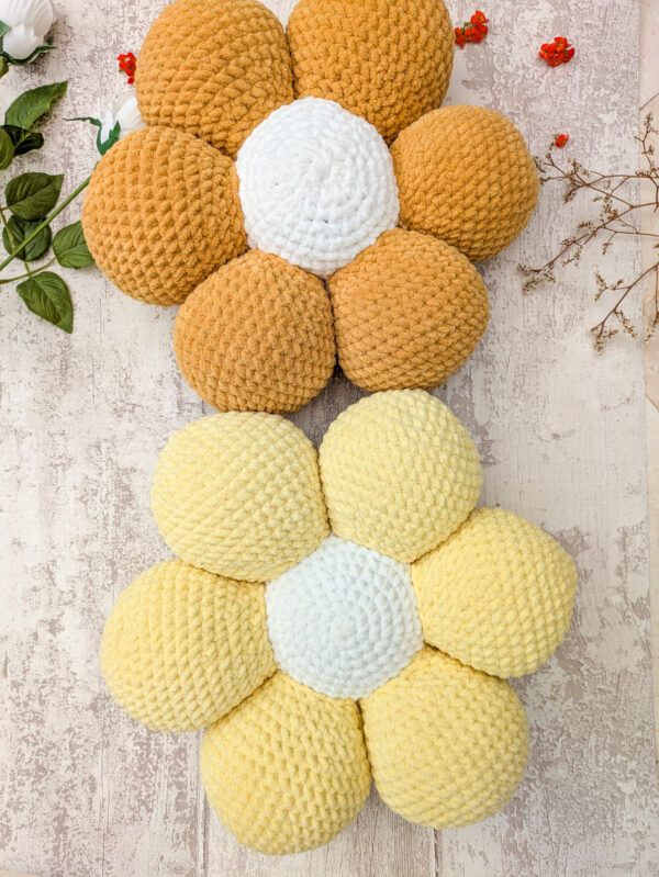 Coussin fleur décoratif