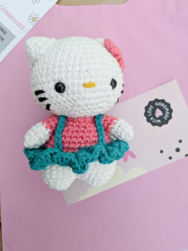 peluche-hello-kitty-fait-main