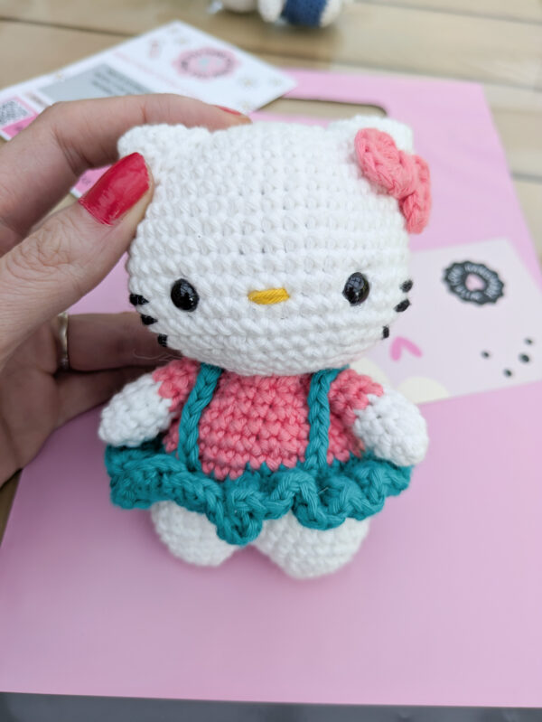 peluche-hello-kitty-fait-main