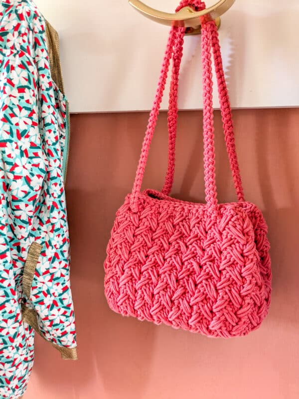 sac-crochet-corail-girly-fait-main