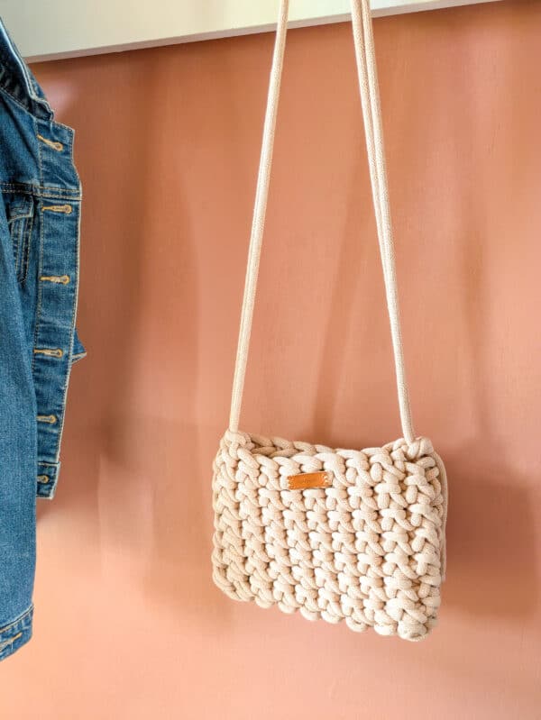 sac-bandouliere-beige-fait-main