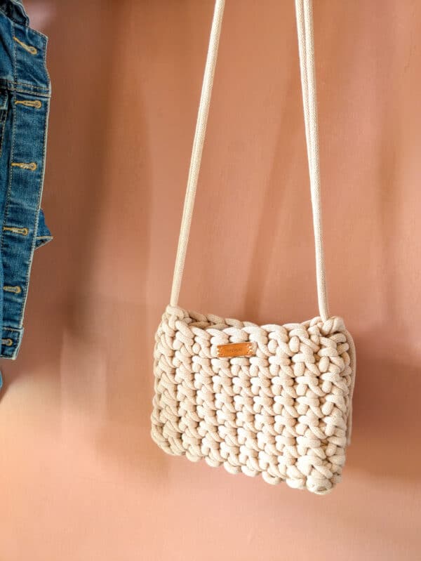 sac-bandouliere-beige-fait-main