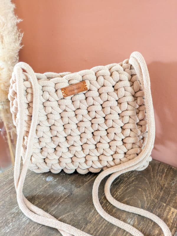 sac-bandouliere-beige-fait-main
