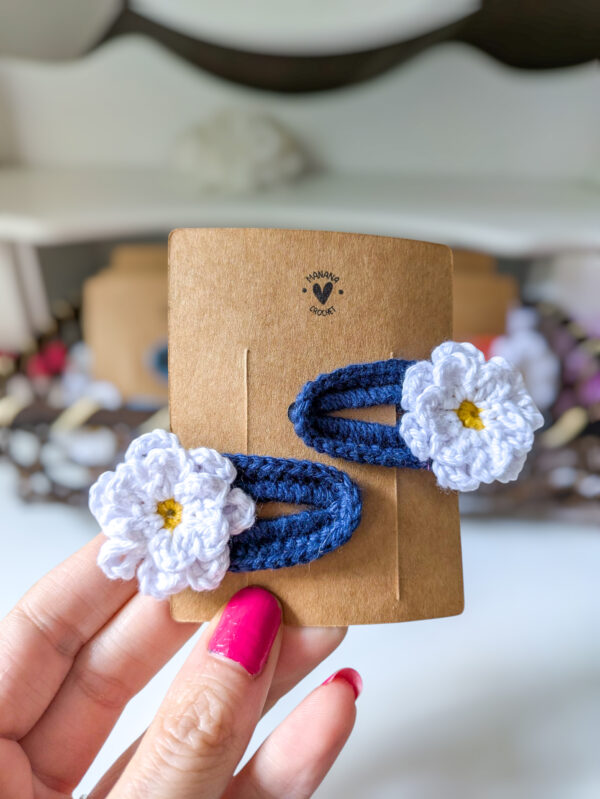 Barrettes à cheveux bleu motif fleurs fait main