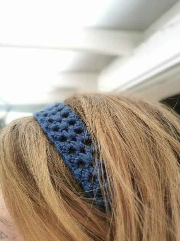 Bandeau-cheveux-girly-au-crochet