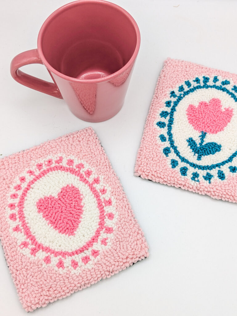 Sous-verres rose fait main au punchneedle