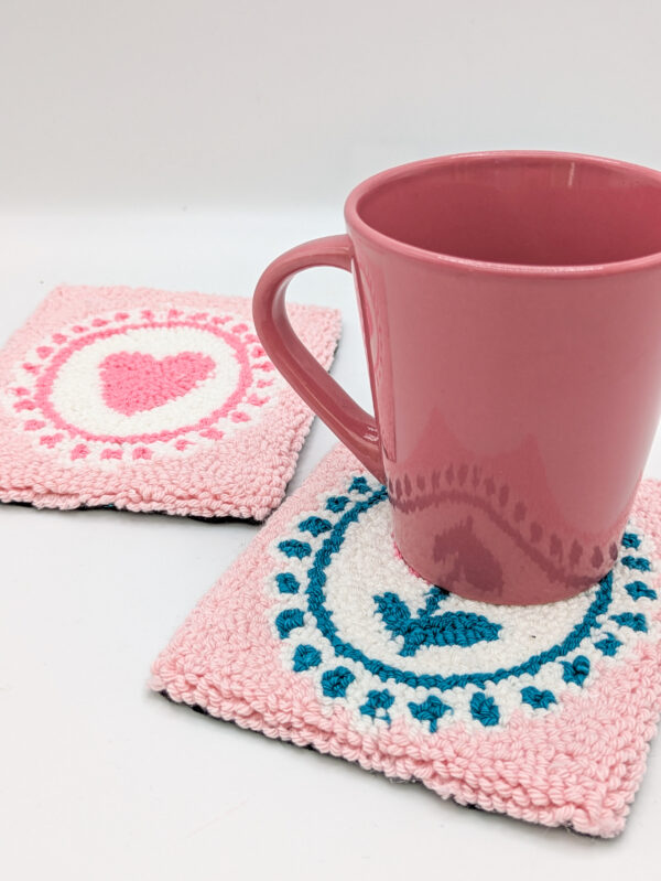 Sous-verres rose fait main au punchneedle