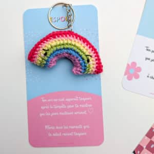 porte-cles-arc-en-ciel-fait-main