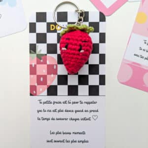 Porte-clés-fraise-douceur-fait-main