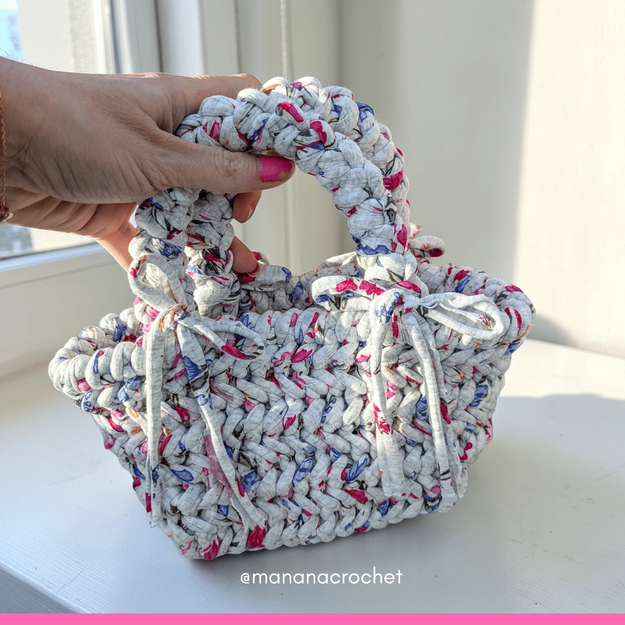 Sac trapilho gris/rose motif floral fait main